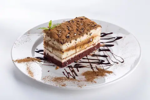 Zara's patisserie limited T photo 2